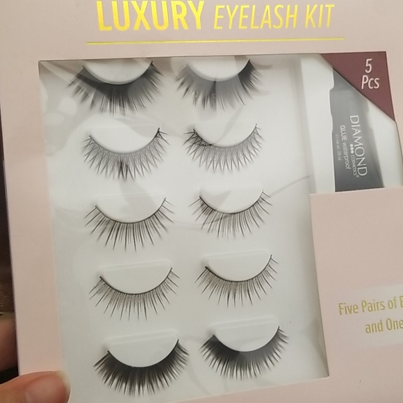 Eyelash Extensions Kit - Picture 2 of 4